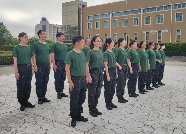 軍訓(xùn)開營 破冰啟航 | 海尼藥業(yè)管理干部開啟軍事軍訓(xùn)！